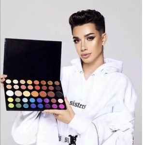 Bundle Blue Blood and James Charles Palette